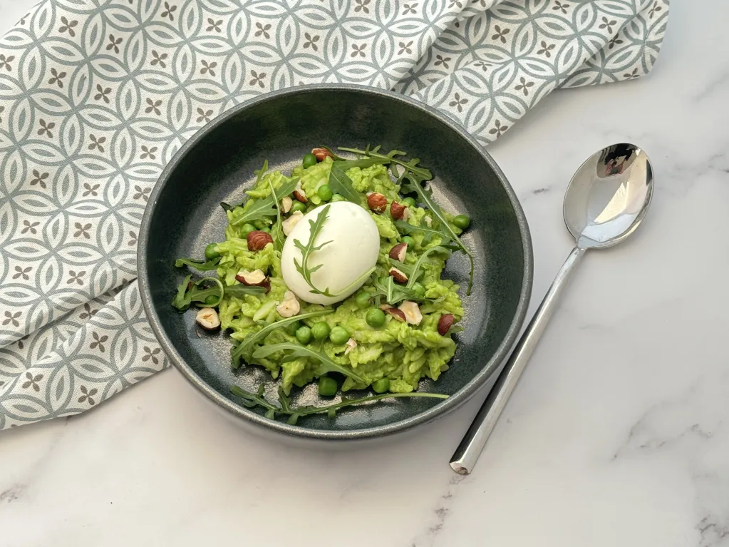 Risseti de petits pois et oeuf mollet