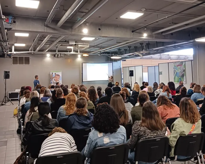 Conférence pendant le salon Petit 1